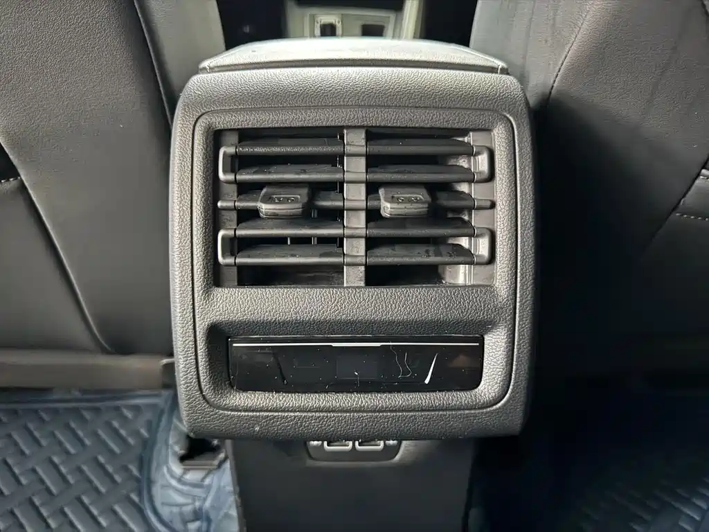 Volkswagen Golf — миниатюра 11