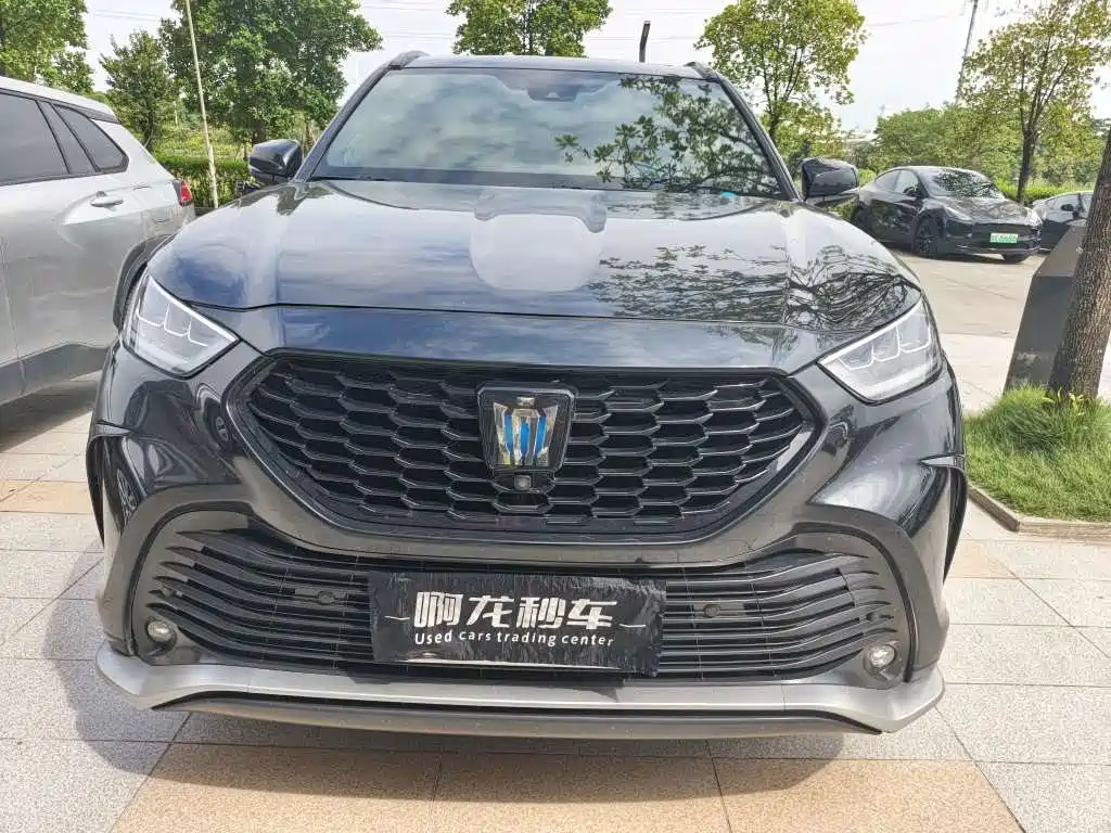 Toyota Crown Kluger — миниатюра 2