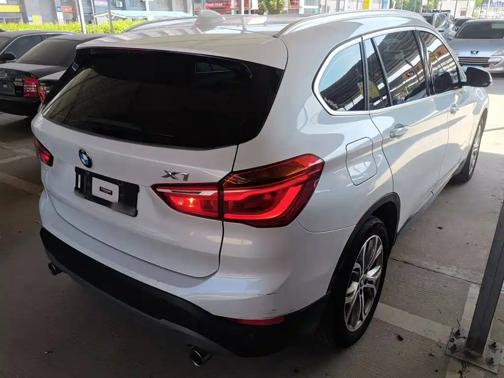 BMW X1 — миниатюра 7