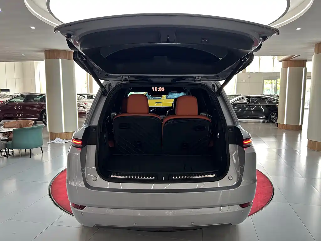 Li Auto Li L9 — миниатюра 9