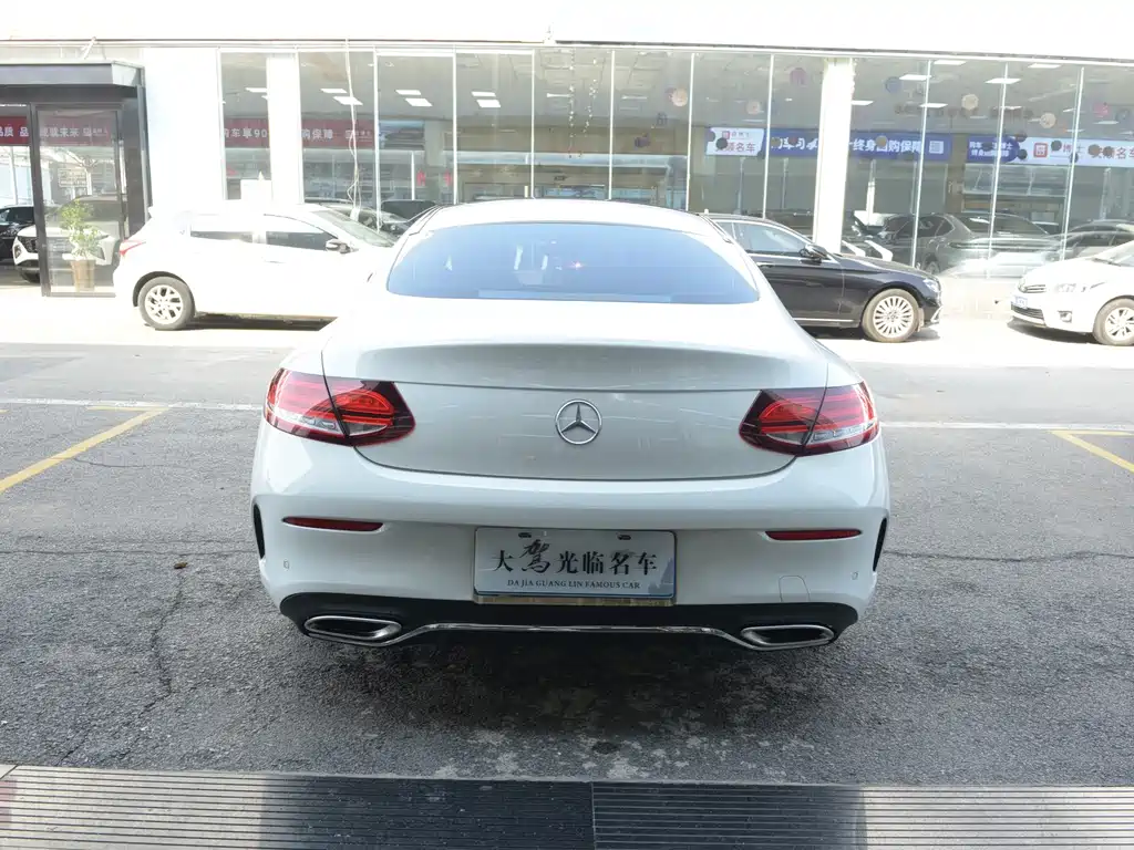Mercedes-Benz C-Class (Import) — миниатюра 11