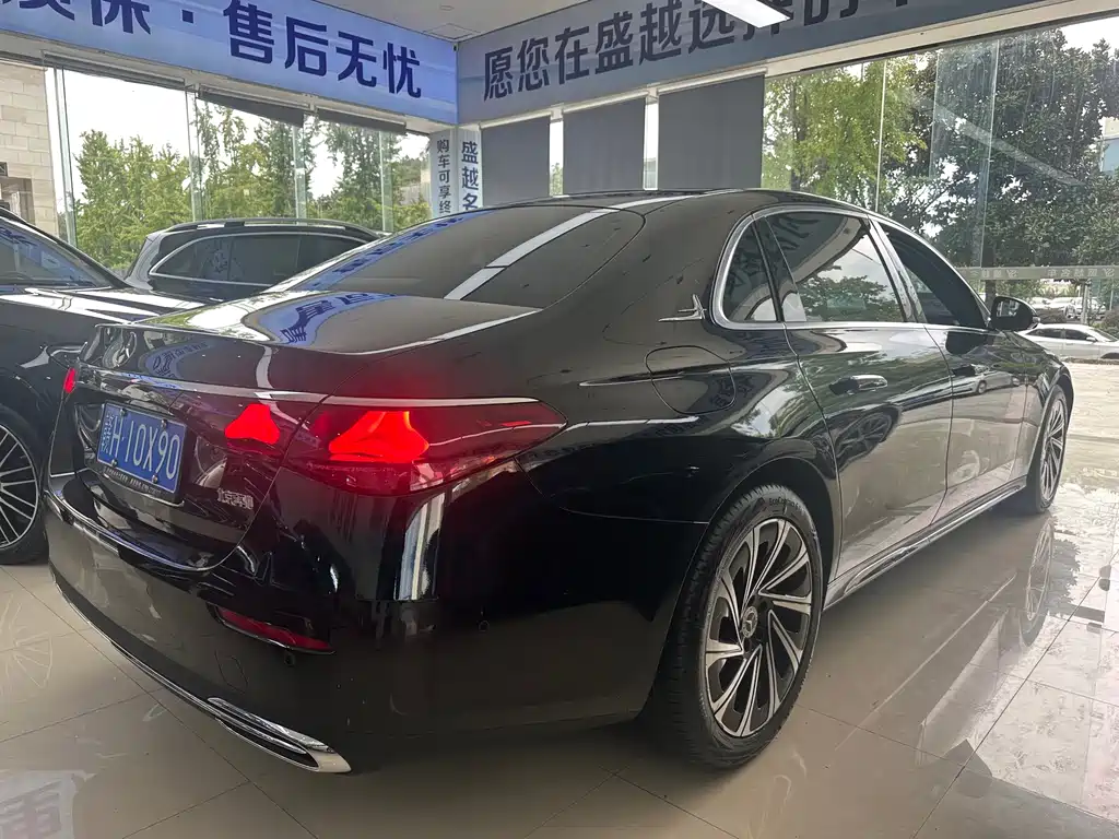 Mercedes-Benz E-Class — миниатюра 13
