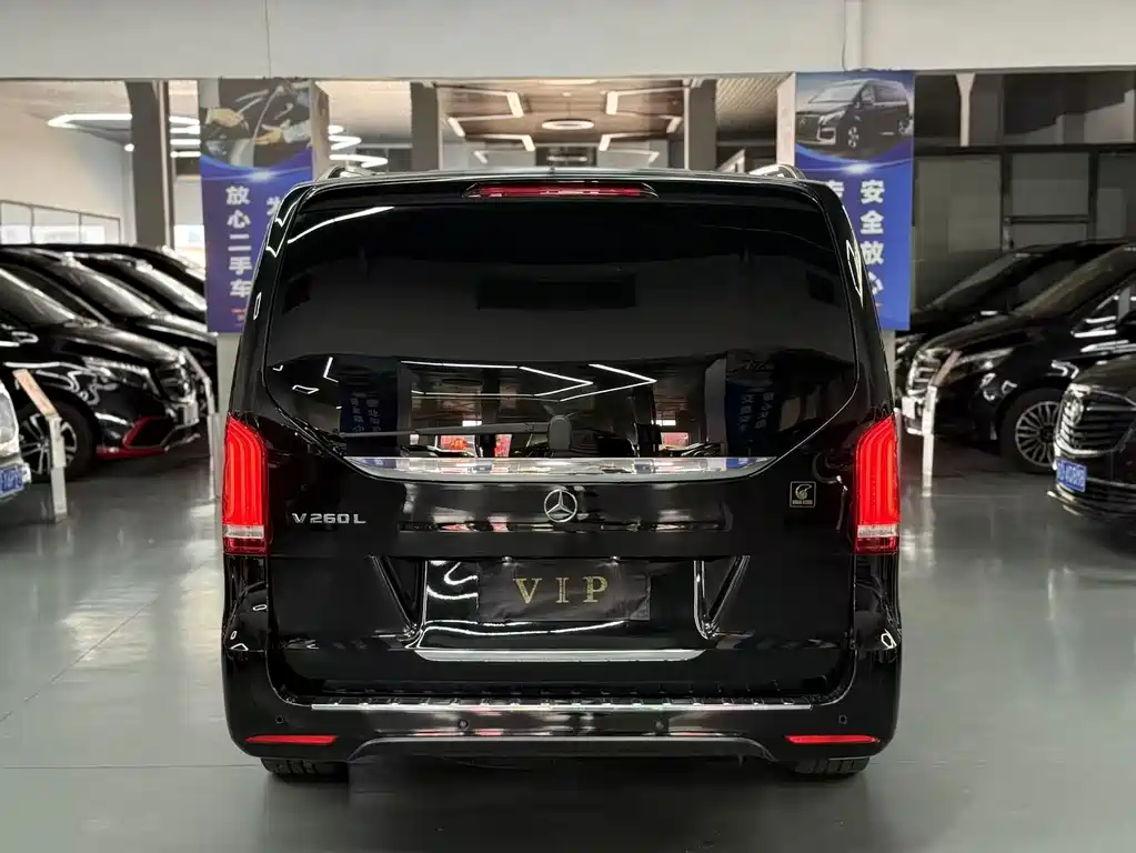 Mercedes-Benz V-Class — миниатюра 15