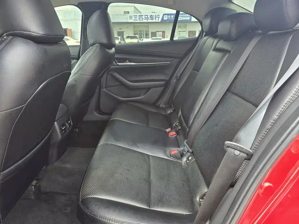 Mazda 3 Axela — миниатюра 9