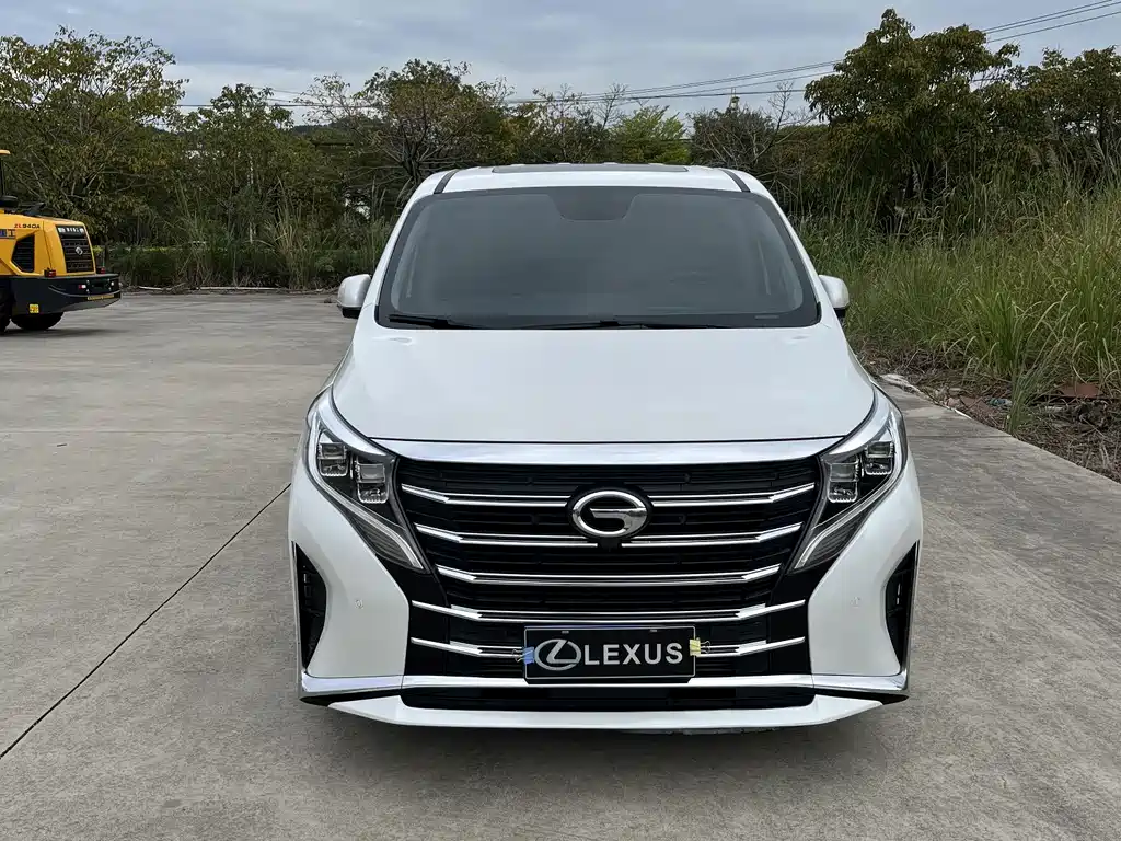 GAC TRUMPCHI M8