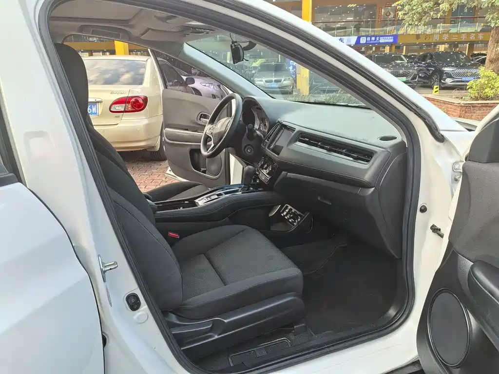 Honda Vezel — миниатюра 10