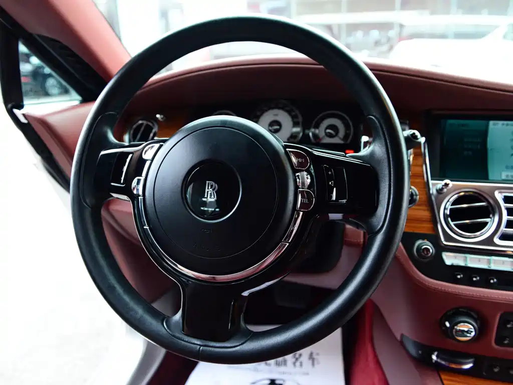Rolls-Royce Wraith — миниатюра 21
