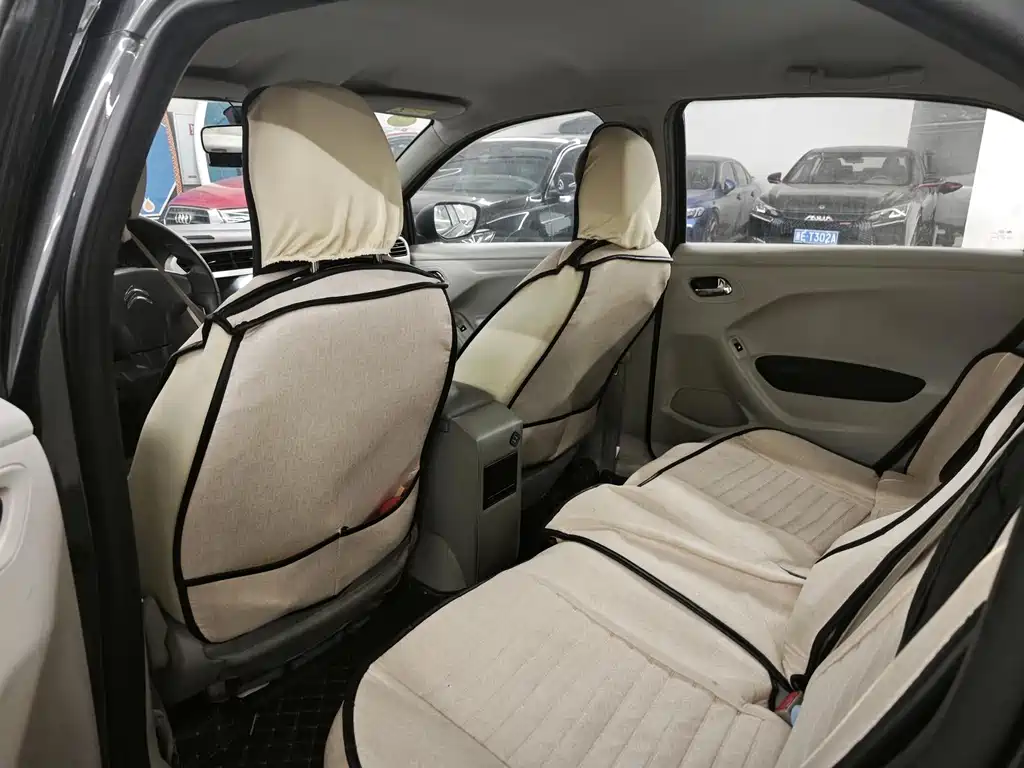 Citroen Elysee — миниатюра 4