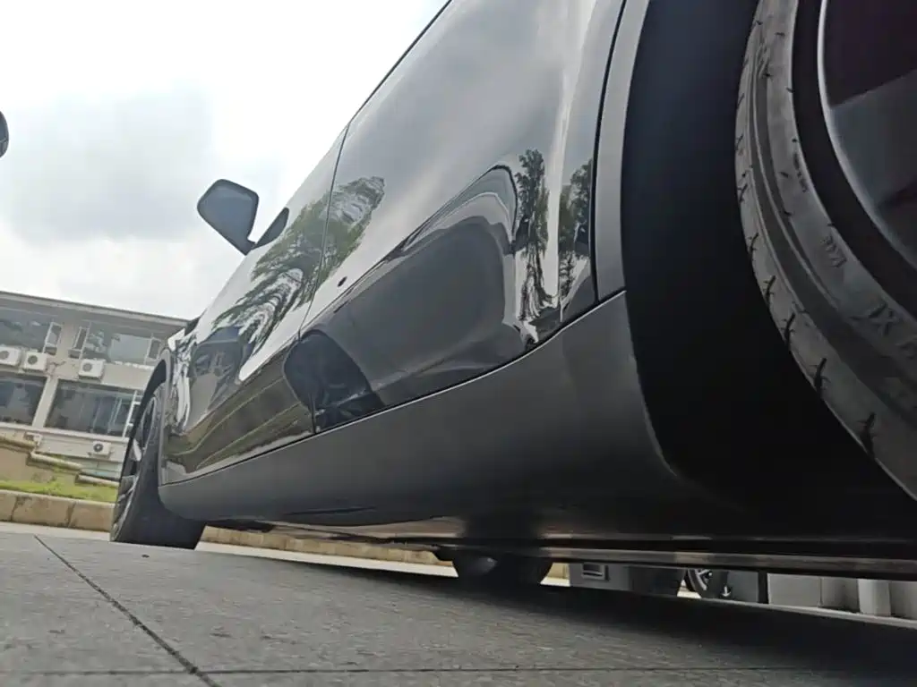 Tesla Model Y — миниатюра 22