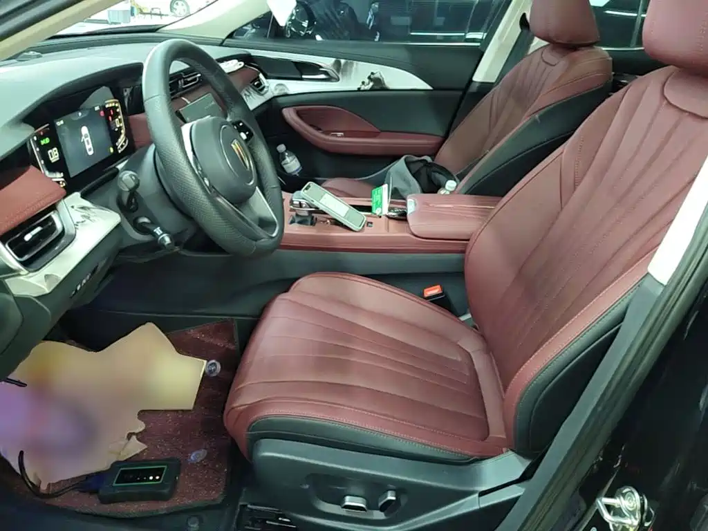 Hongqi Hongqi H5 — миниатюра 15