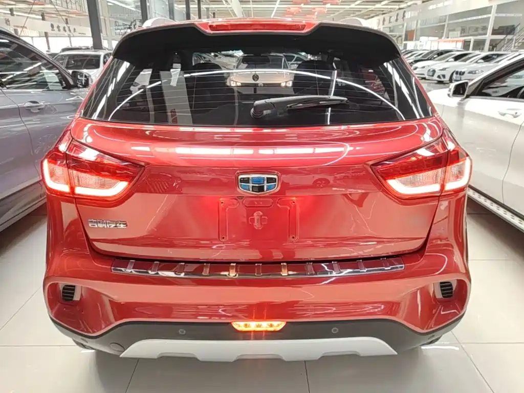 Geely Vision X3 — миниатюра 6