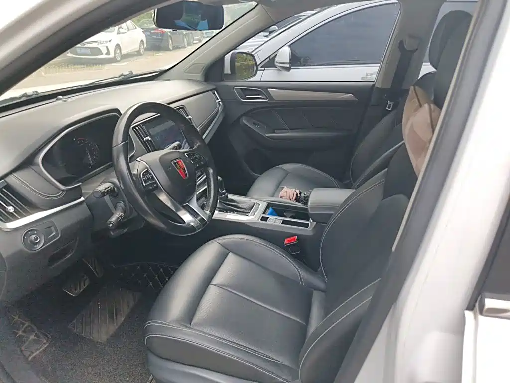 Roewe RX5 — миниатюра 12