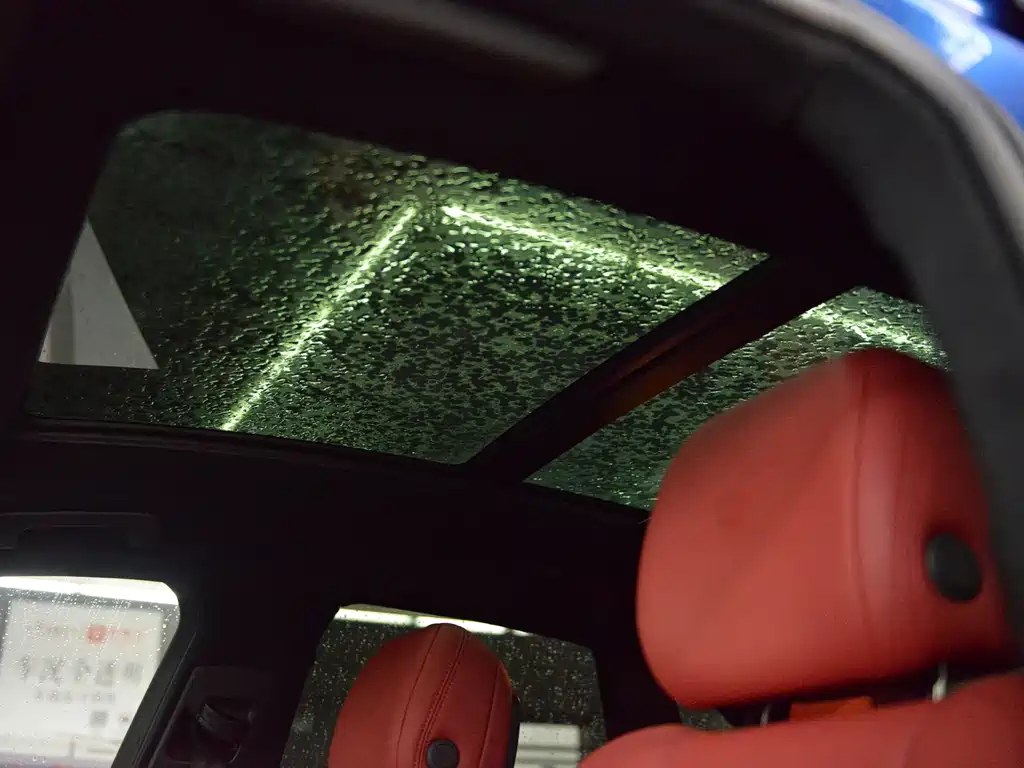 Porsche Macan — миниатюра 15