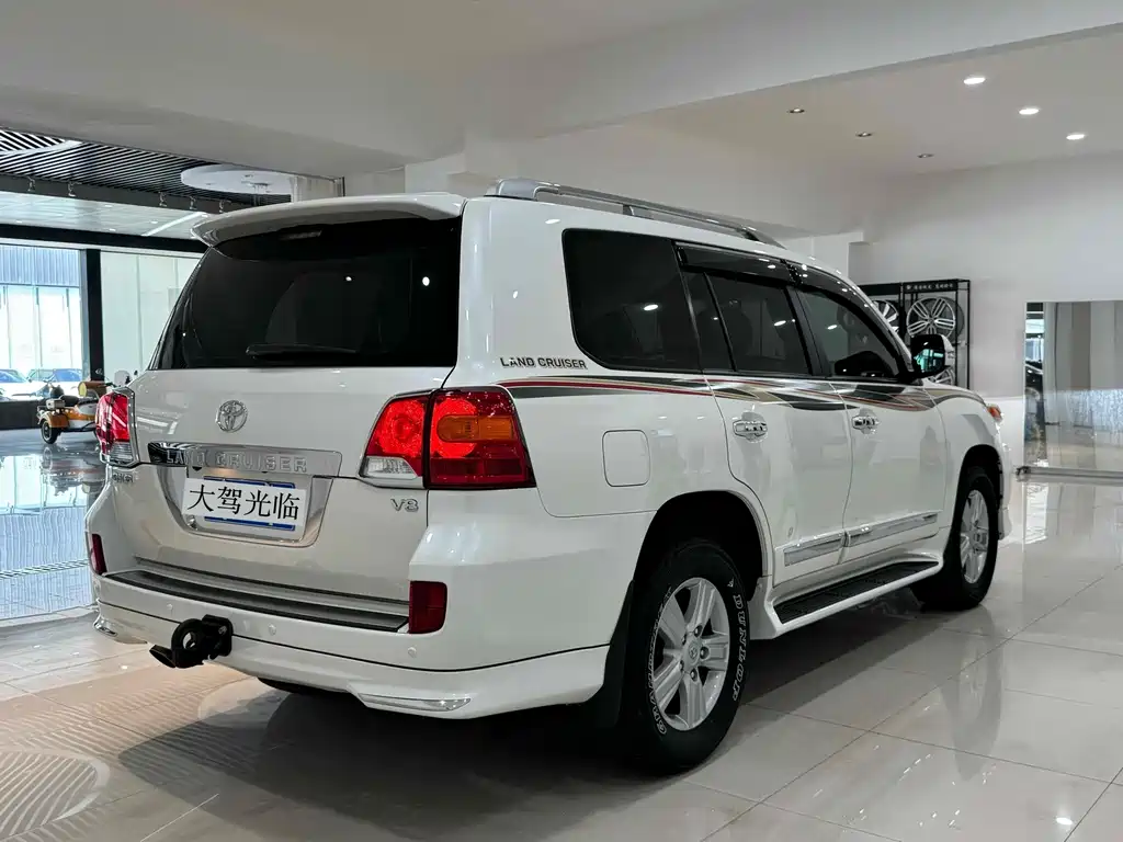 Toyota Land Cruiser — миниатюра 5