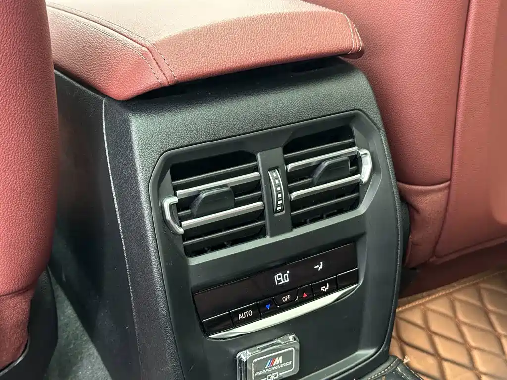 BMW 3 Series — миниатюра 21