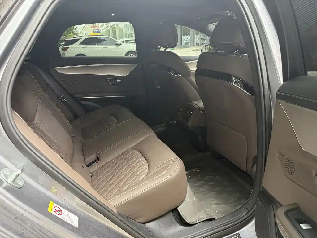BYD Han — миниатюра 8