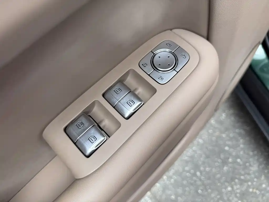 Li Auto Li L9 — миниатюра 8