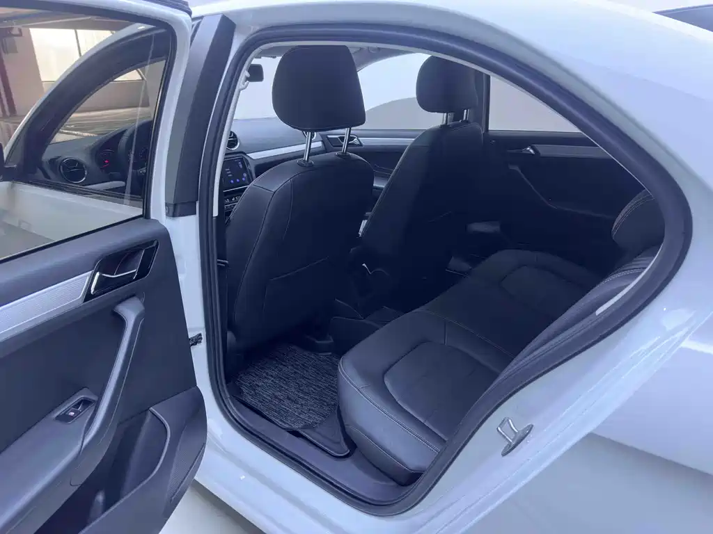 Jetta VA3 — миниатюра 8