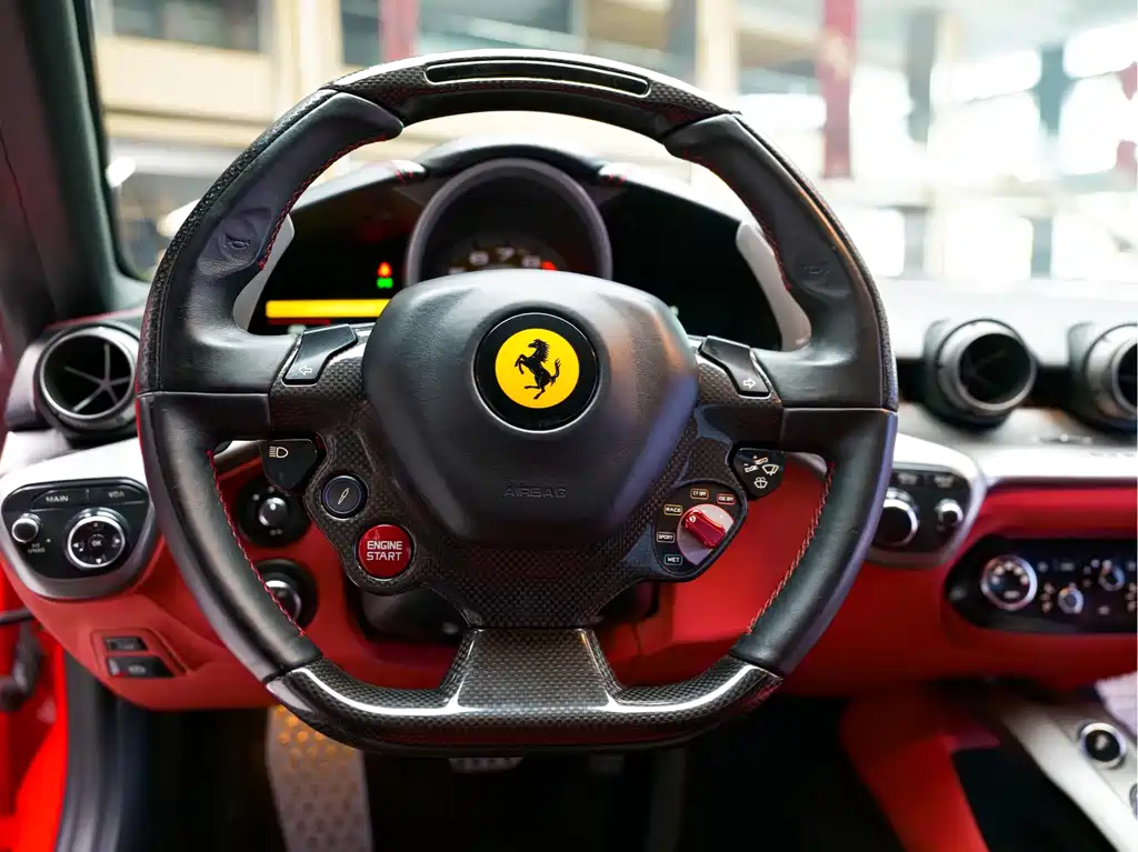 Ferrari F12berlinetta — миниатюра 11