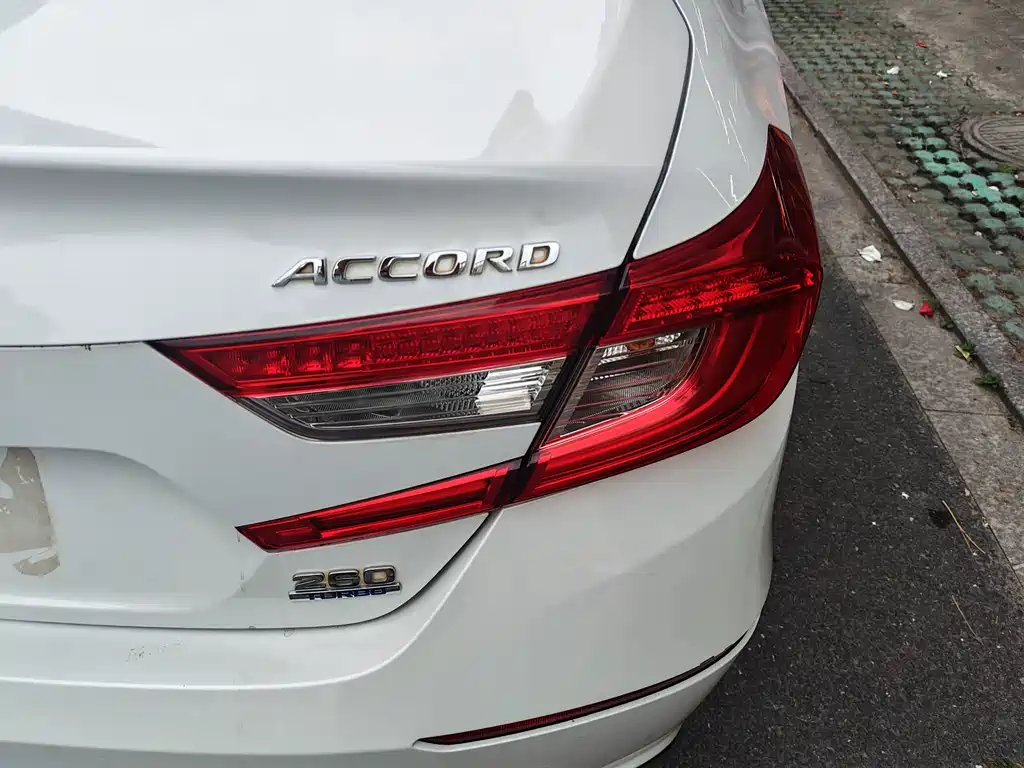 Honda Accord — миниатюра 10