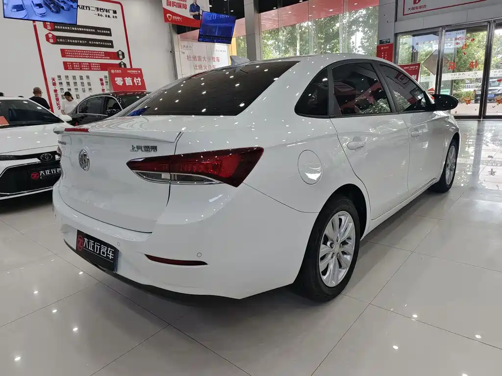 Buick Excelle — миниатюра 6