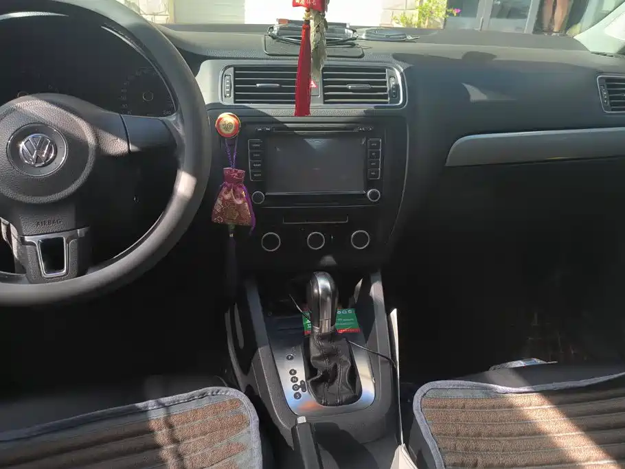 Volkswagen Sagitar — миниатюра 16