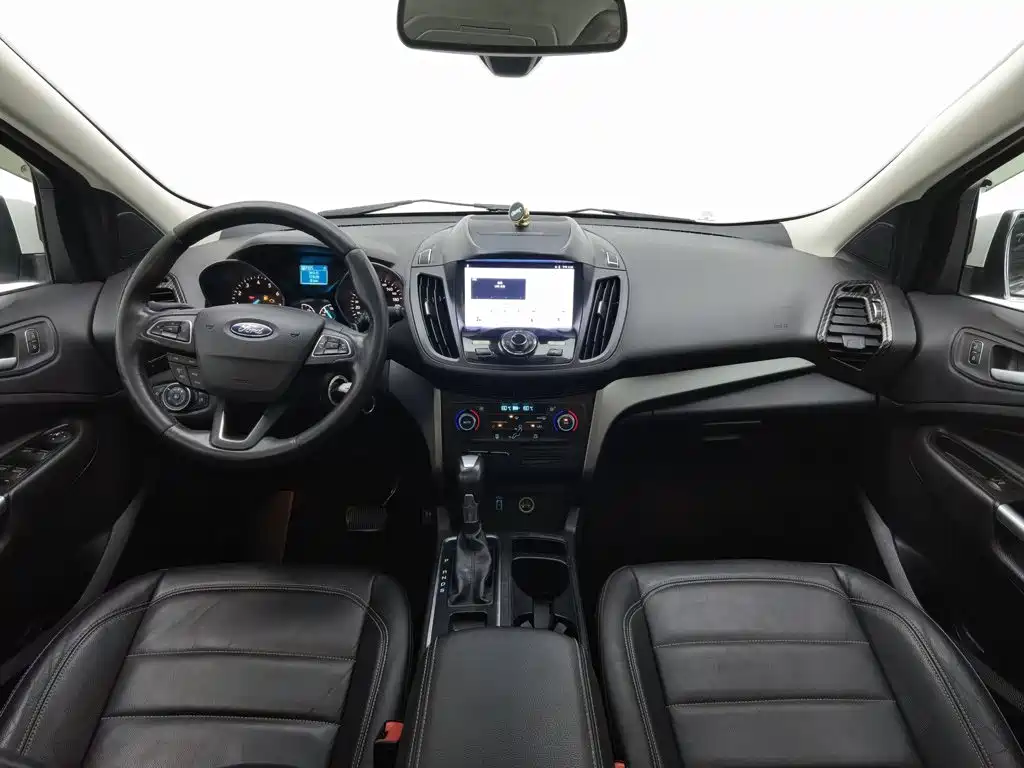 Ford Kuga — миниатюра 5