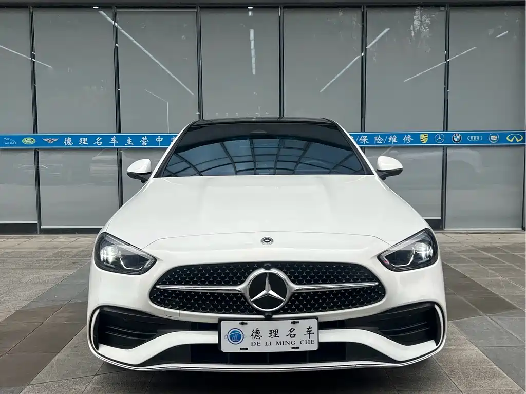 Mercedes-Benz C-Class — миниатюра 3