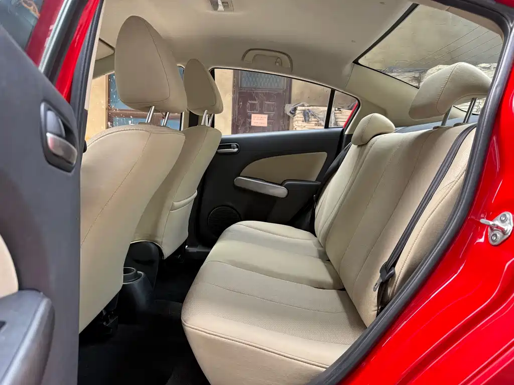 Mazda 2 — миниатюра 9