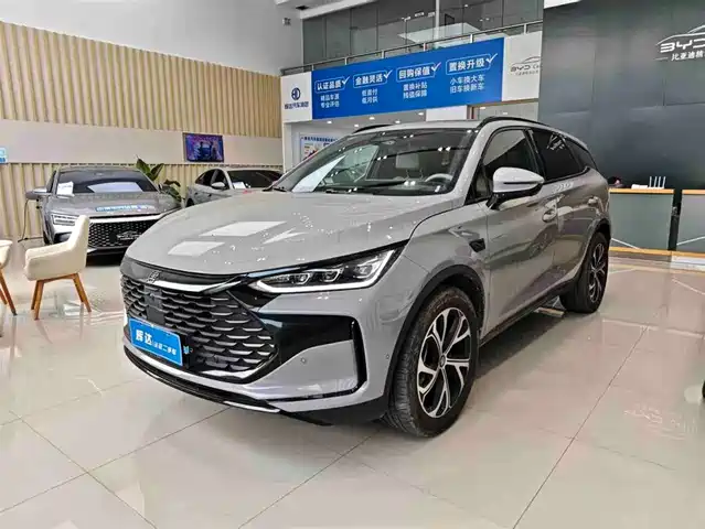 2025 BYD Tang