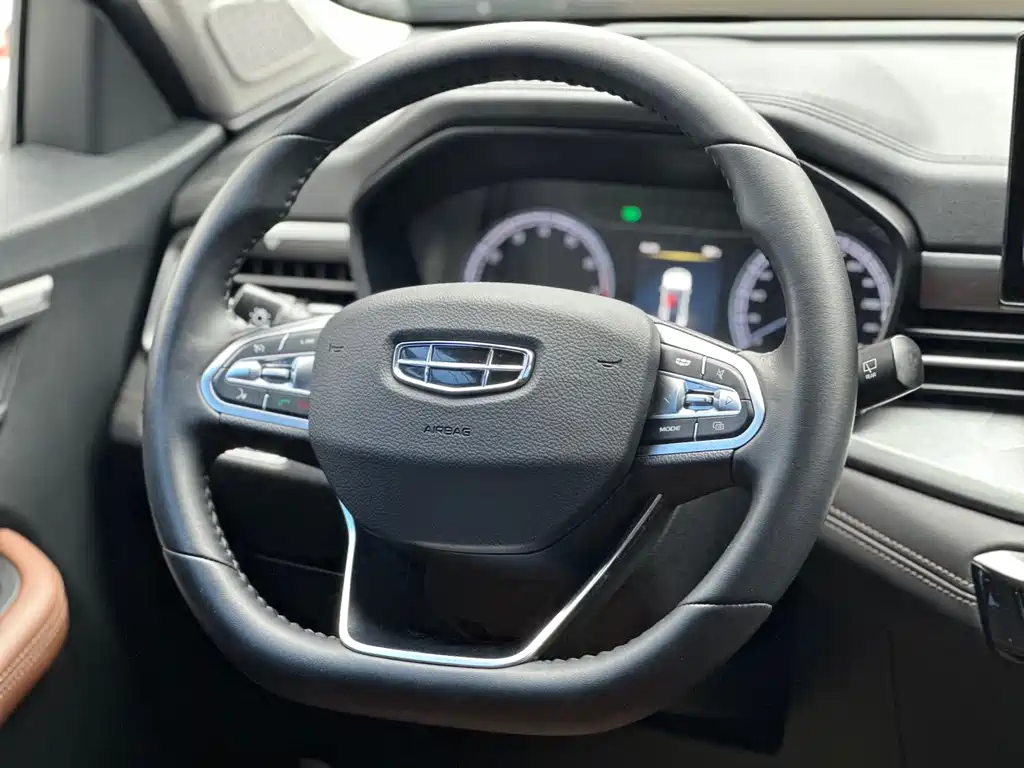 Geely Vision X6 — миниатюра 13
