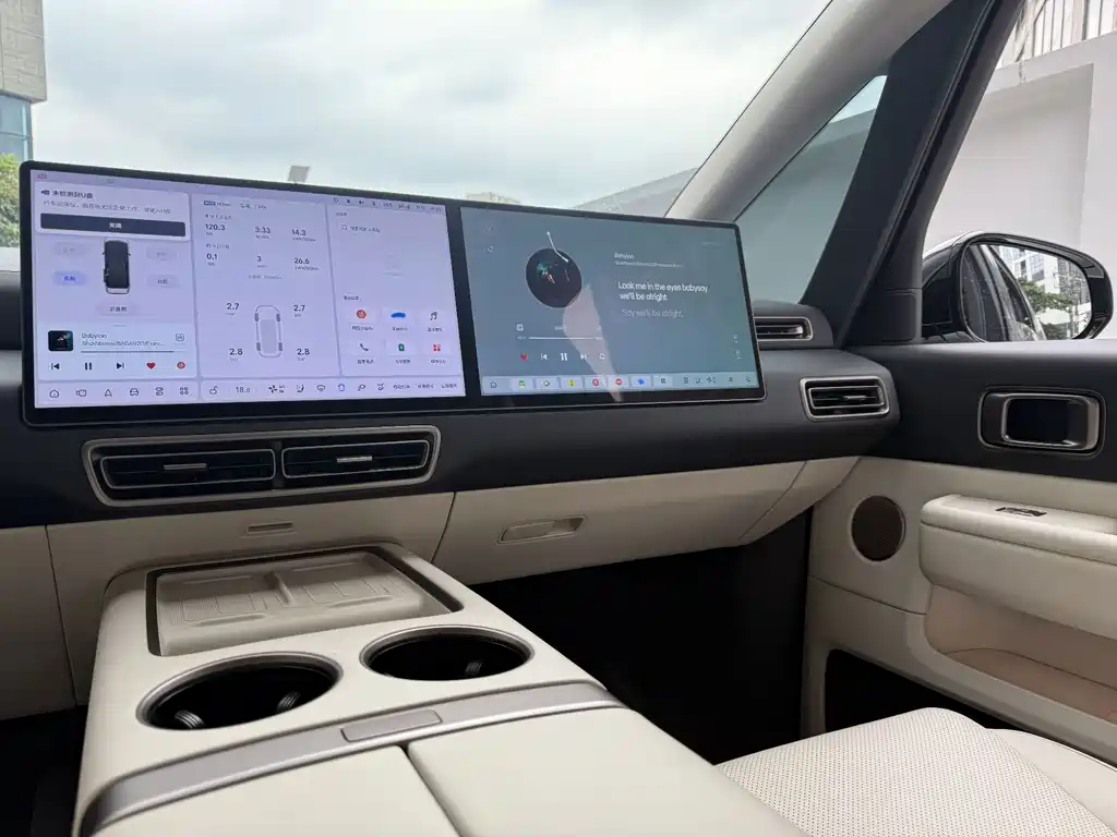 Li Auto Li MEGA — миниатюра 18