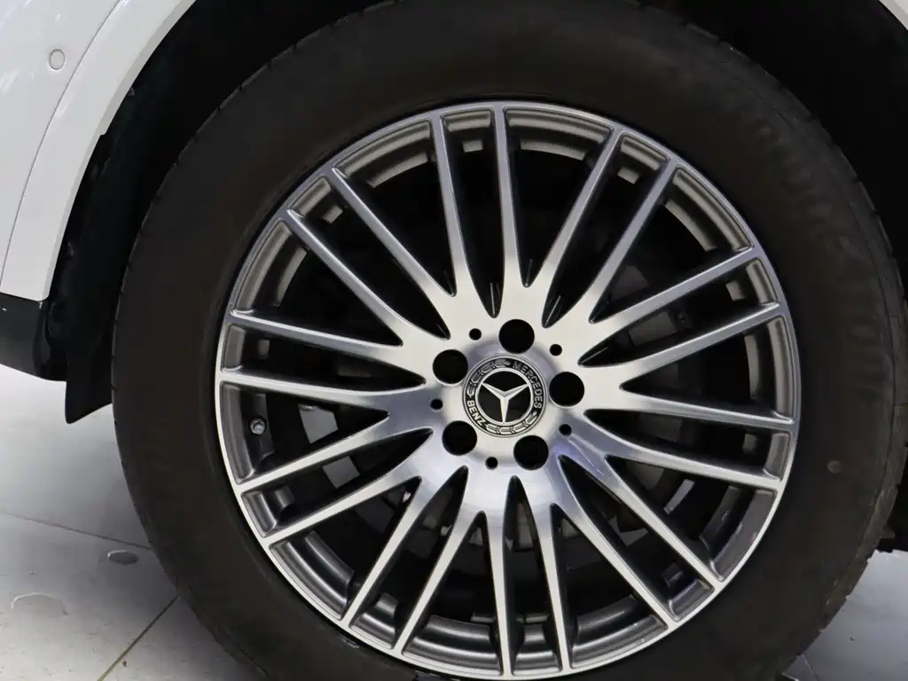 Mercedes-Benz GLC — миниатюра 16