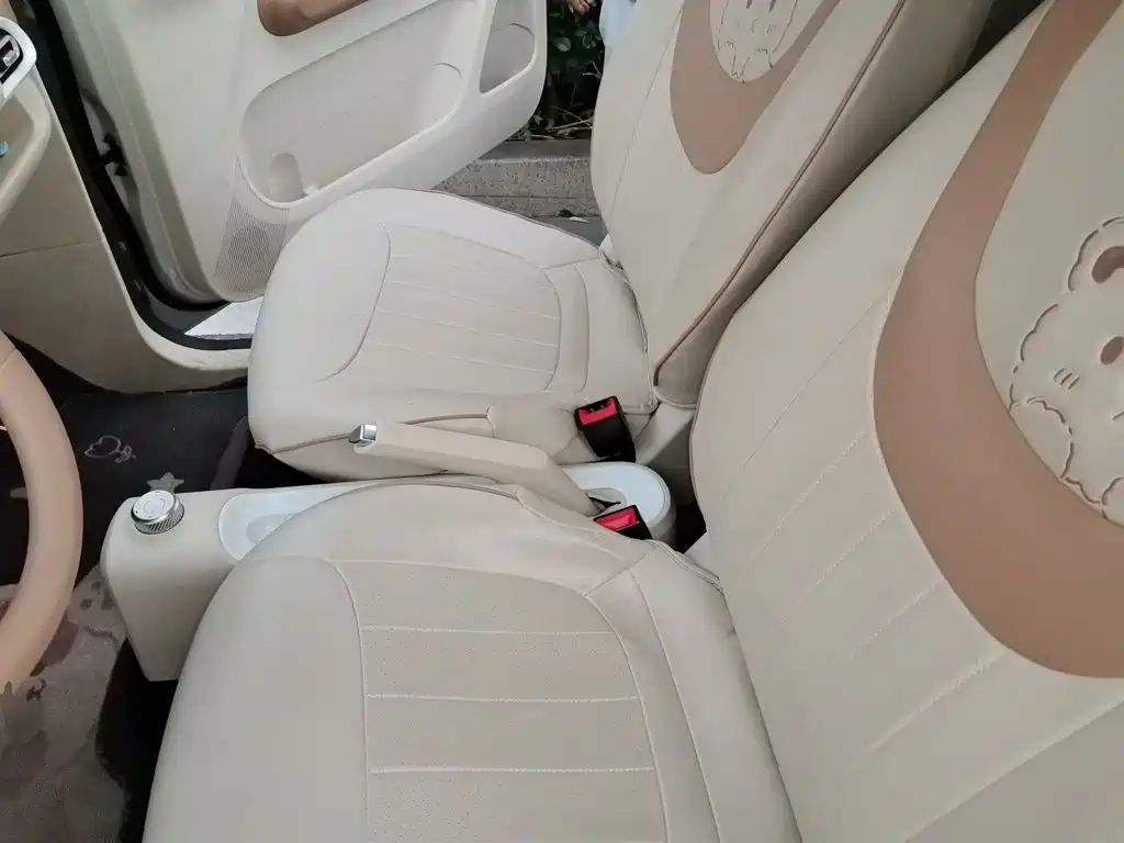 Wuling MINIEV — миниатюра 11