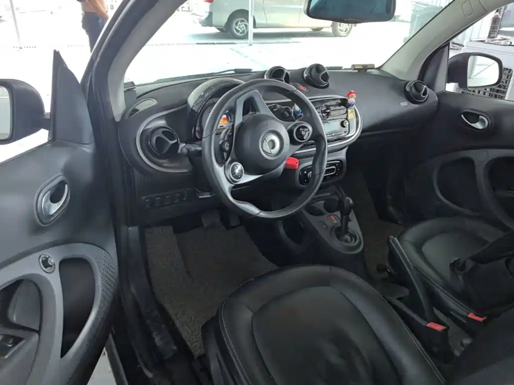 smart Smart Fortwo — миниатюра 10