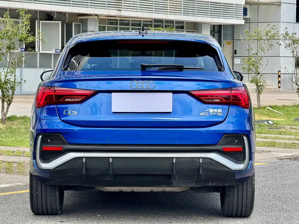 Audi Q3 Sportback — миниатюра 19