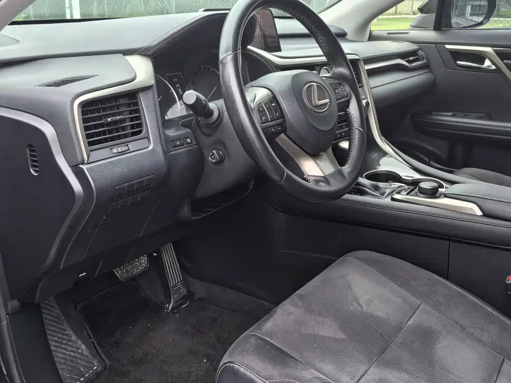 Lexus RX — миниатюра 17