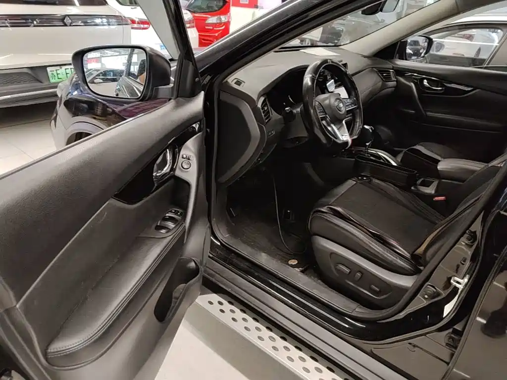 Nissan X-Trail — миниатюра 16