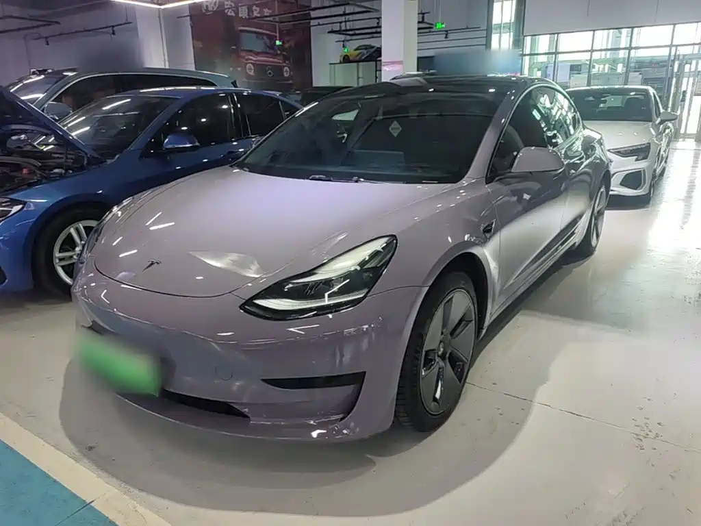 Tesla Model 3 — миниатюра 2