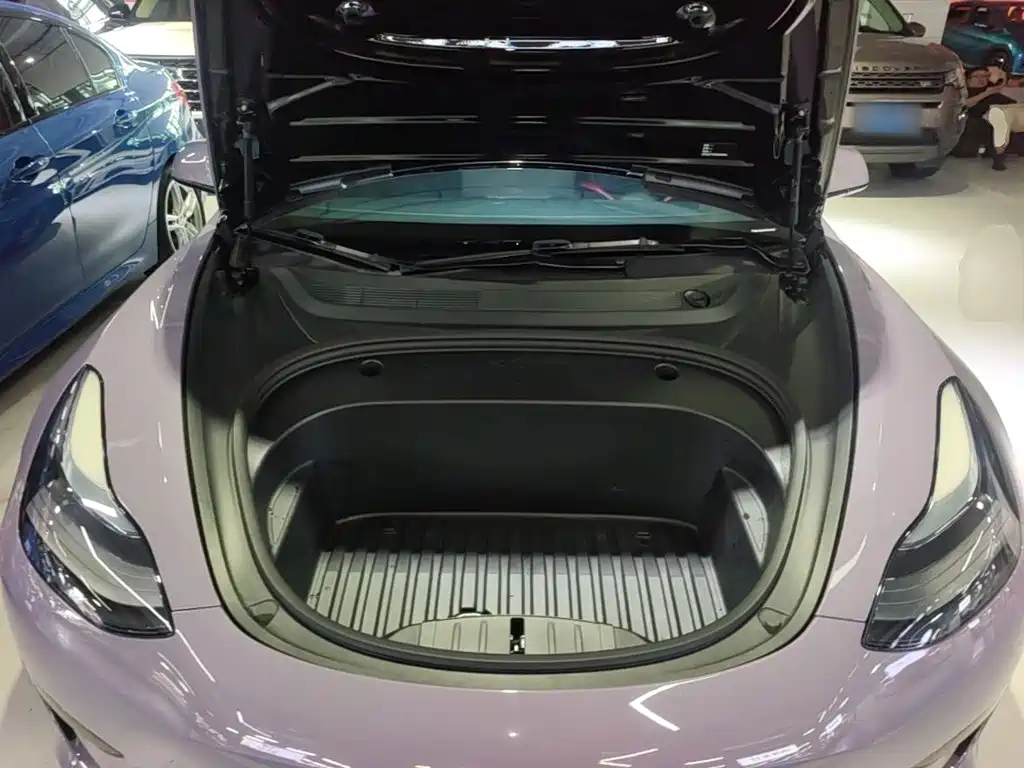 Tesla Model 3 — миниатюра 20