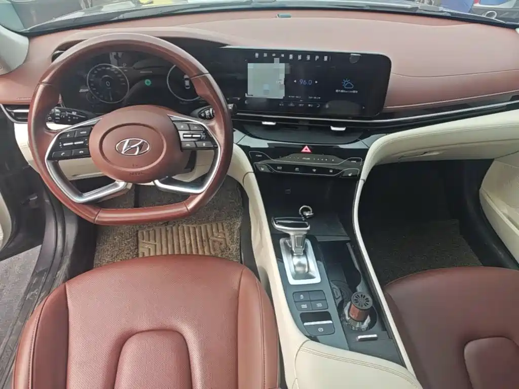 Hyundai Mistra — миниатюра 10