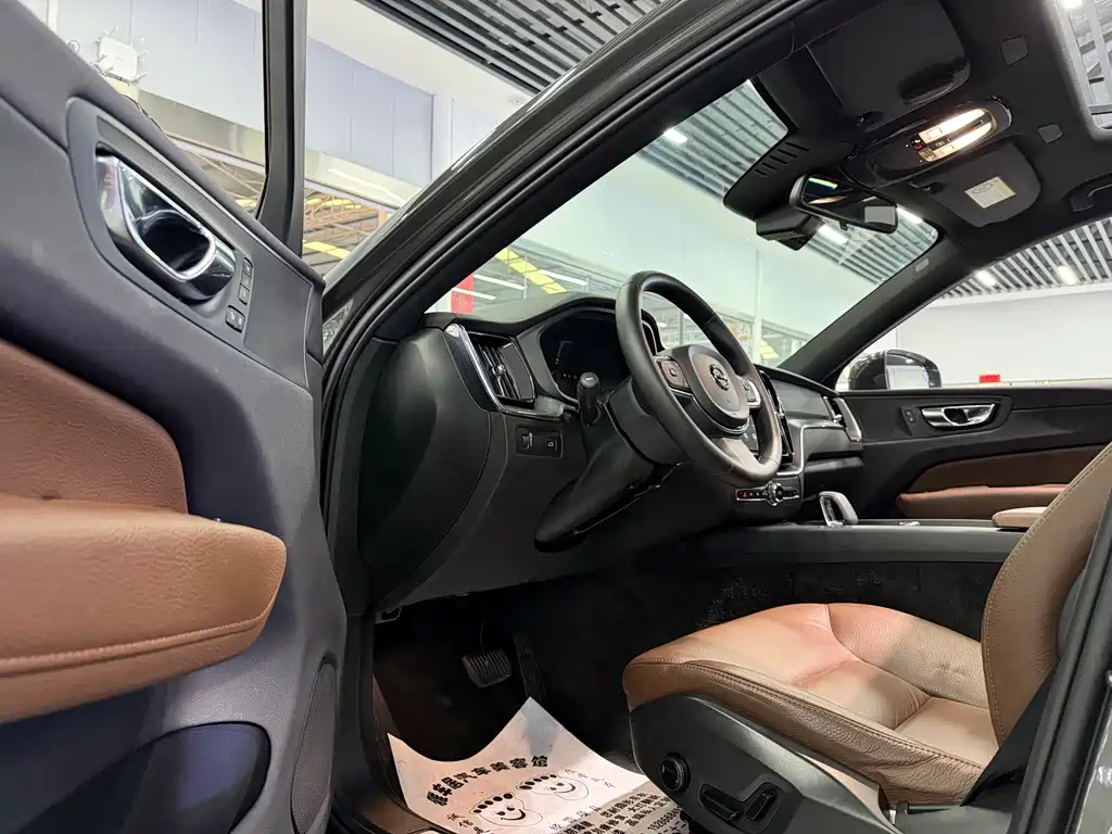 Volvo XC60 — миниатюра 3