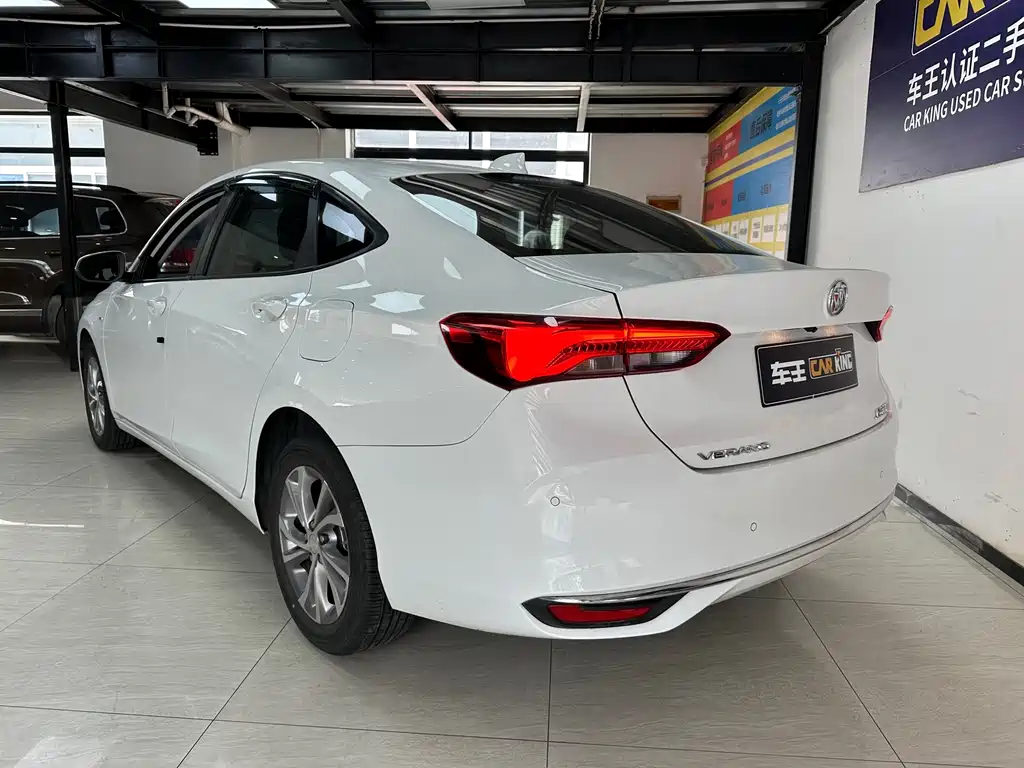 Buick Verano — миниатюра 10