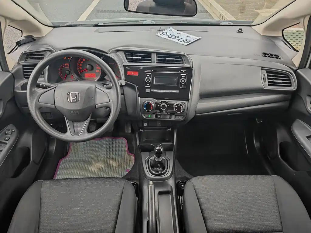 Honda Fit — миниатюра 5