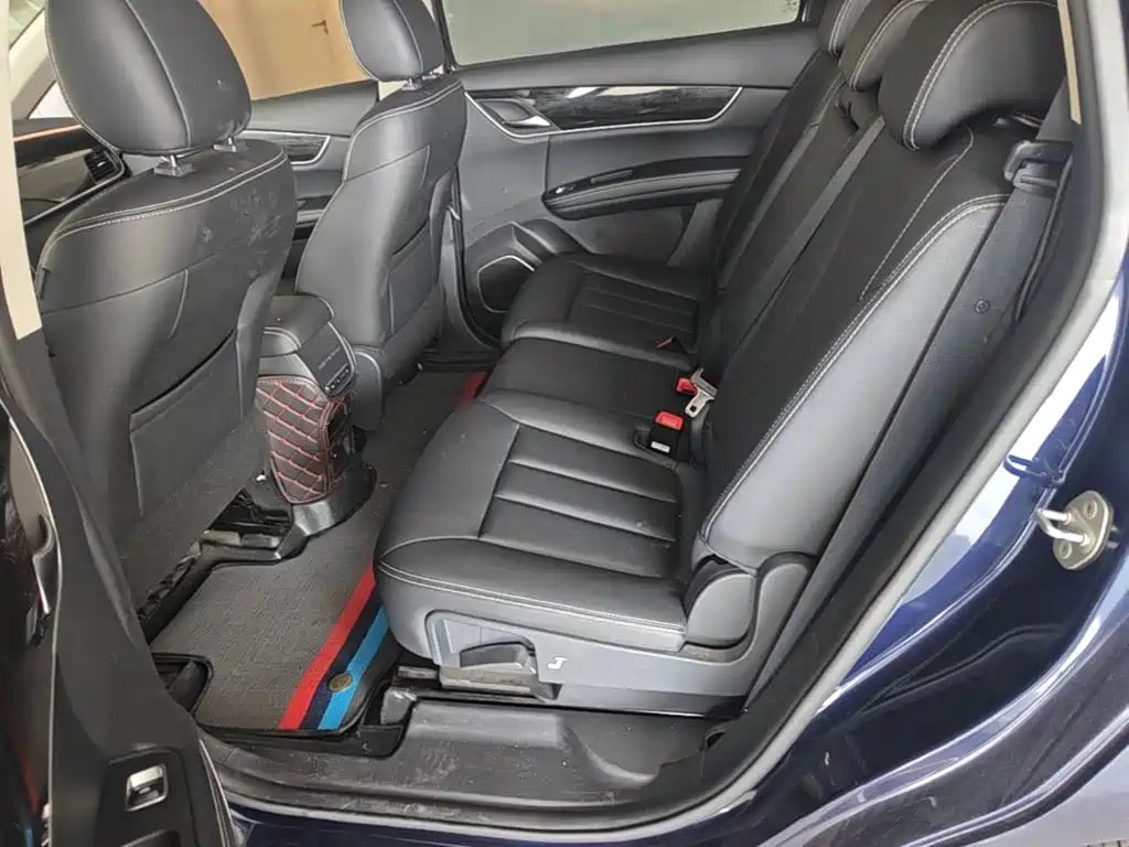 BYD MAX — миниатюра 17