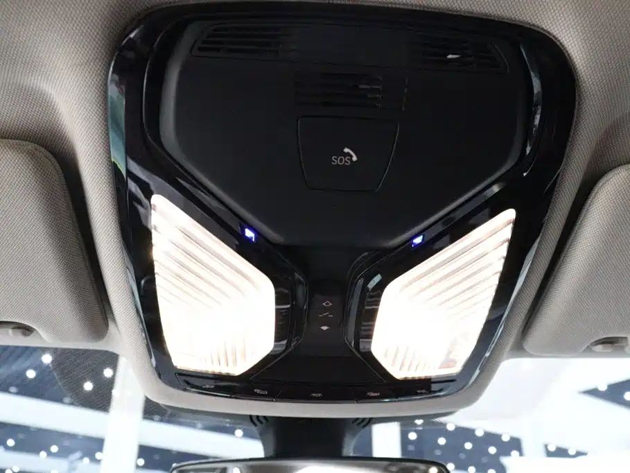 BMW 5 Series — миниатюра 12