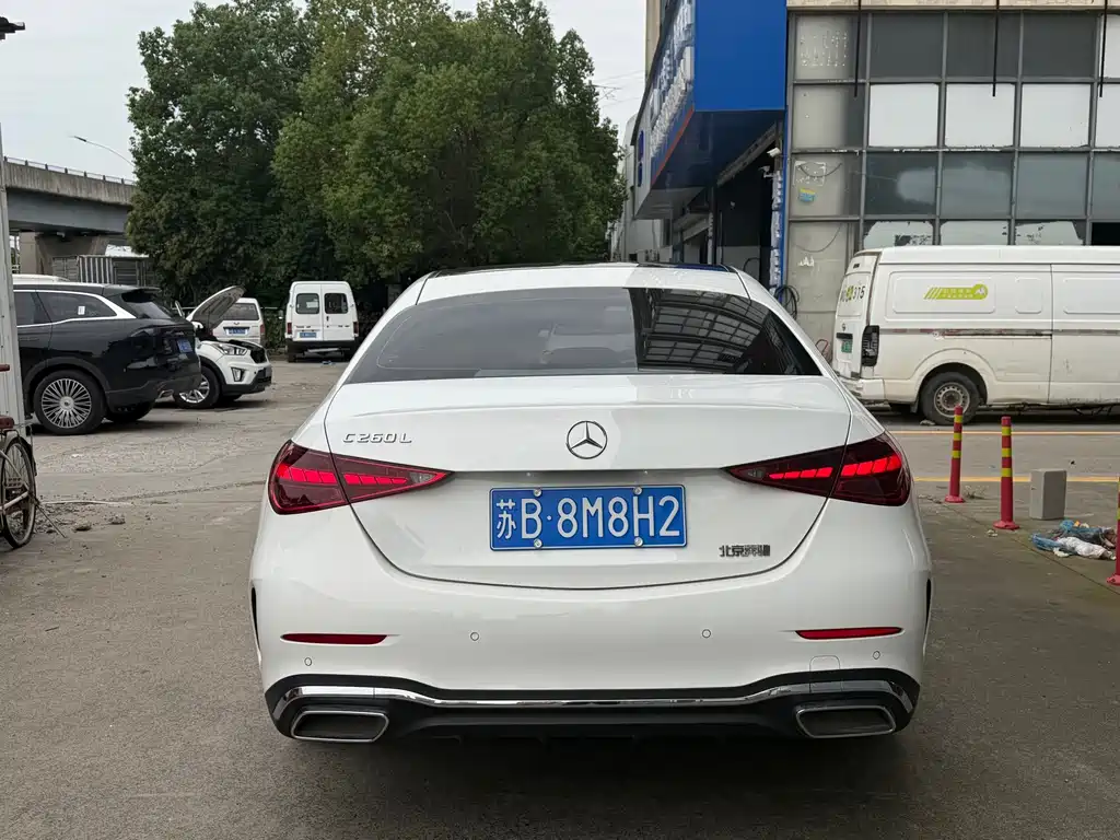Mercedes-Benz C-Class — миниатюра 4