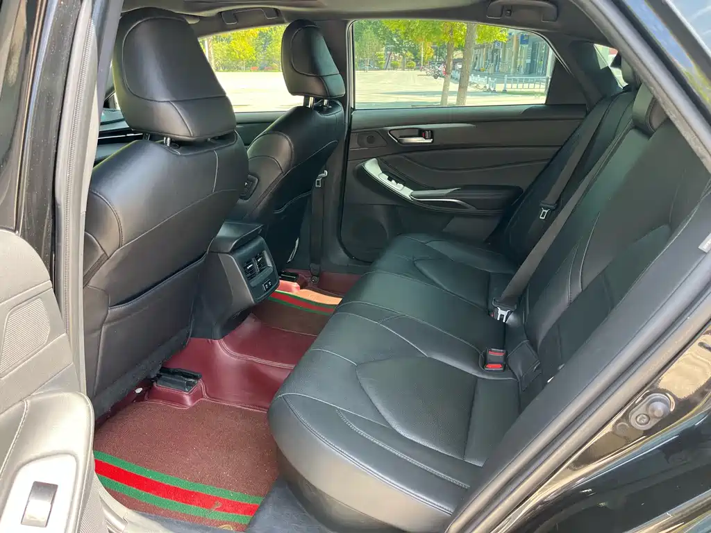 Toyota Avalon — миниатюра 7