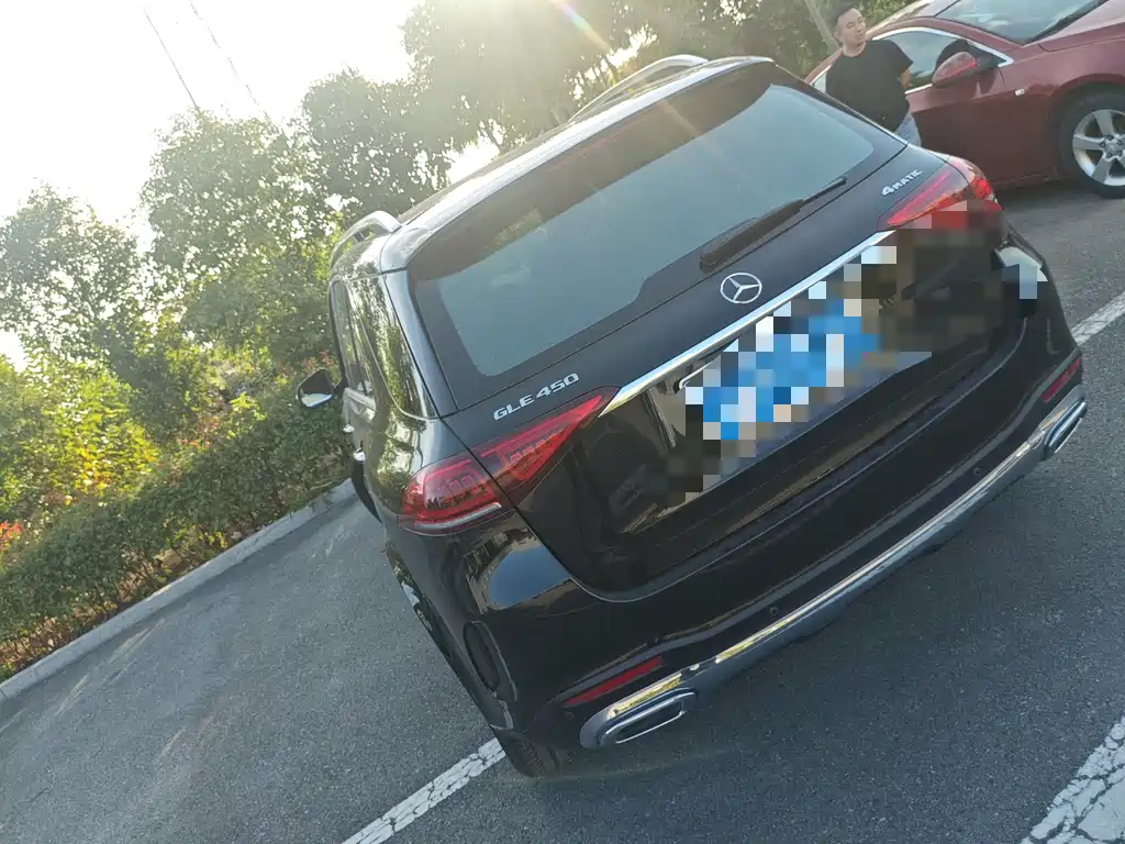 Mercedes-Benz GLE (Import) — миниатюра 6