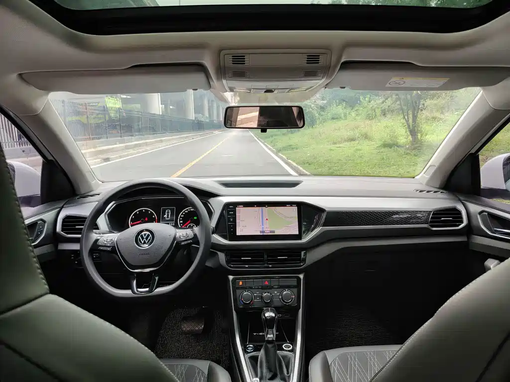 Volkswagen T-Cross — миниатюра 6